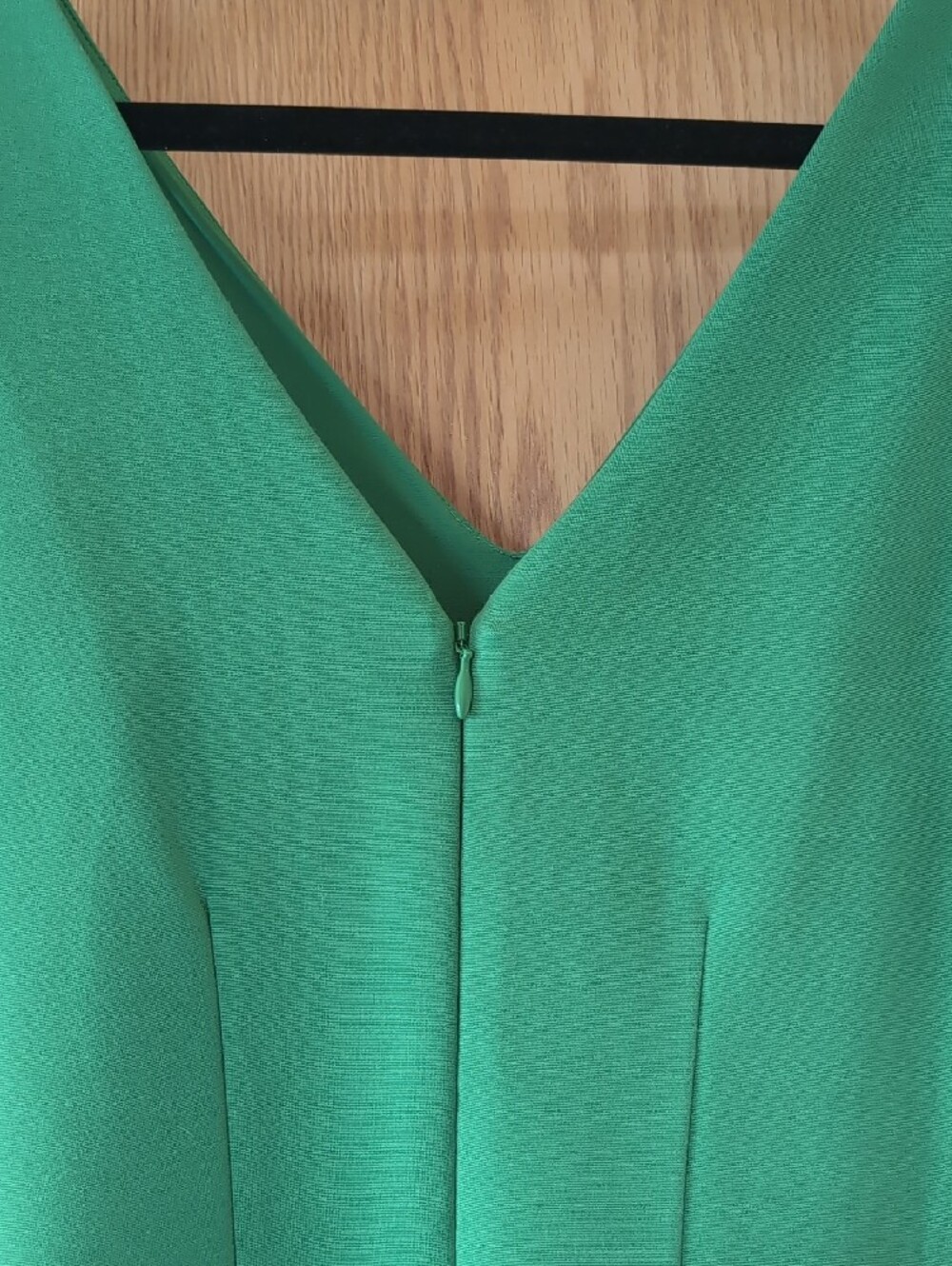 WHBM Green V-Neck Sheath Dress Aura Collection - Picture 3 of 4